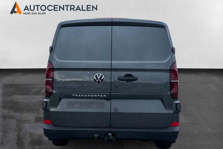 Grå VW Transporter fra 2025