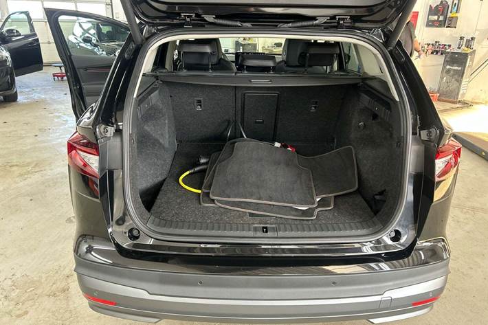 Sort Skoda Enyaq fra 2021