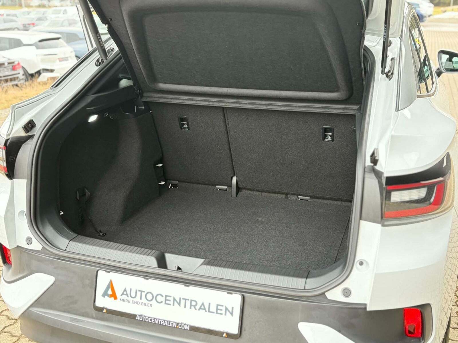 Hvid VW ID.5 fra 2023