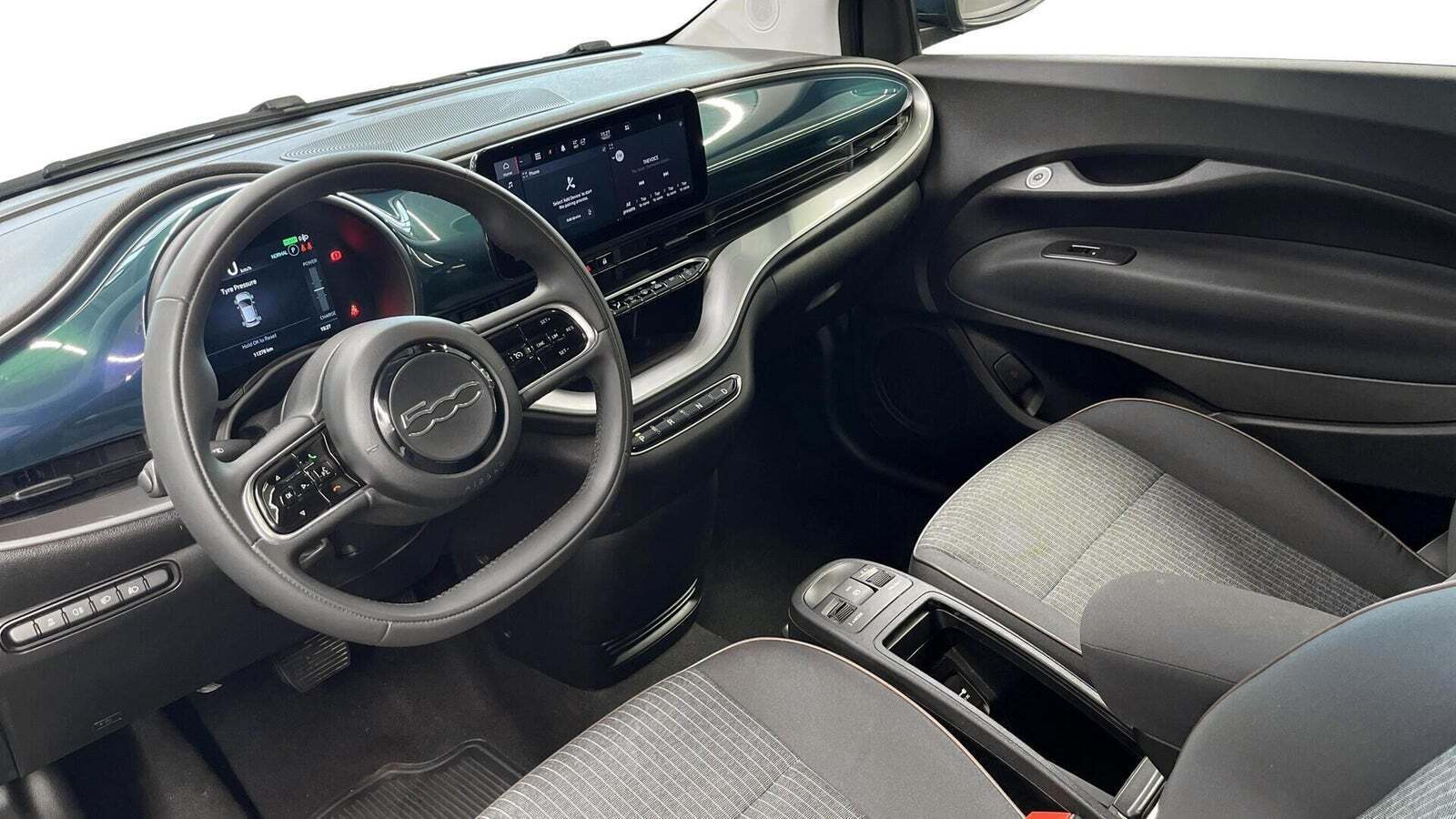 Fiat 500e 42 Icon Cabrio