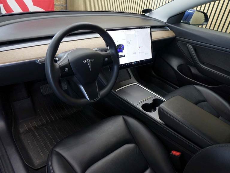 Tesla Model 3 Standard Range+ RWD