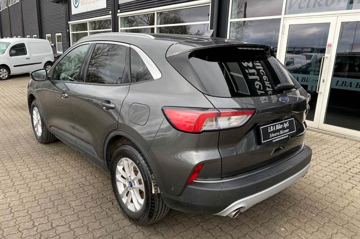 Sort Ford Kuga fra 2022
