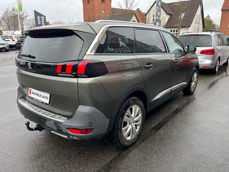 Peugeot 5008 1,6 BlueHDi 120 Allure 7prs