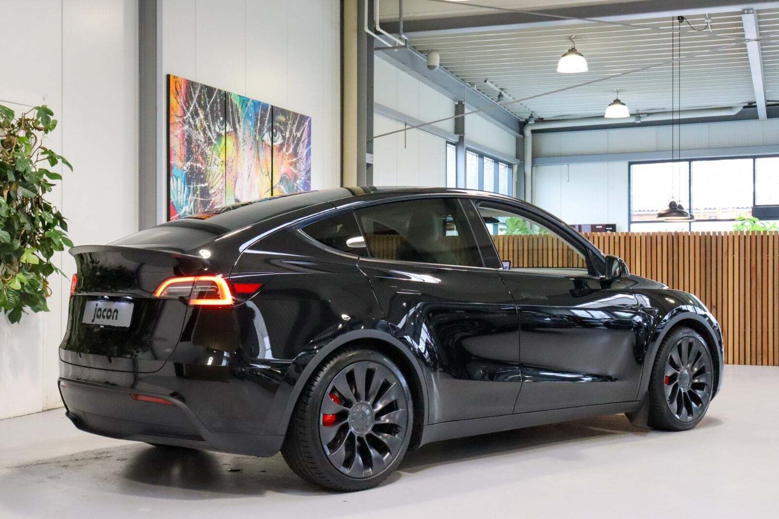 Tesla Model Y Performance AWD