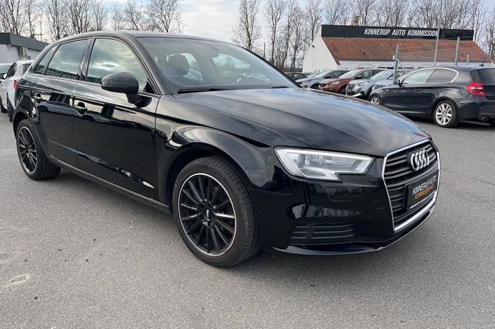 Sort Audi A3 fra 2018