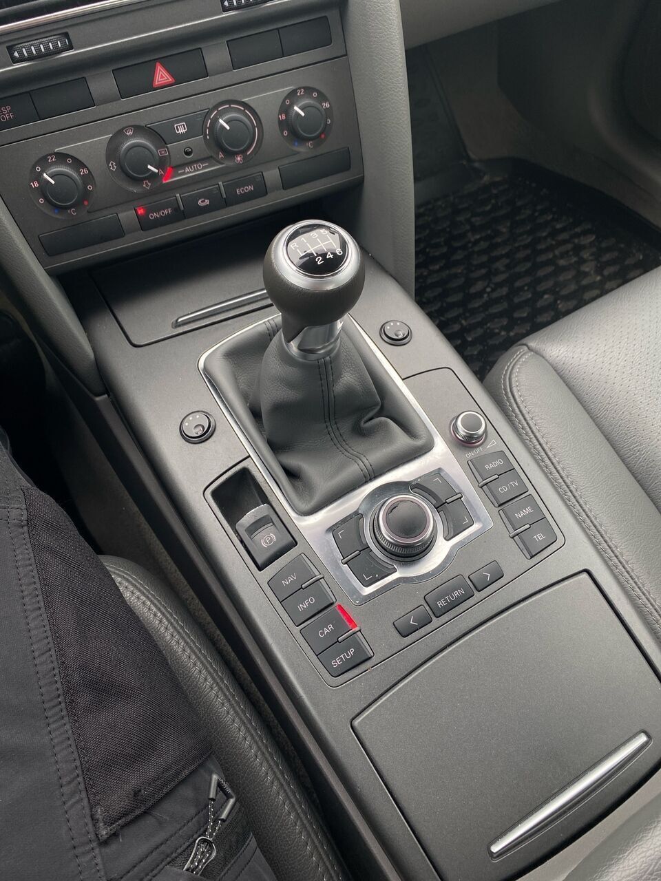 Sort Audi A6 fra 2004