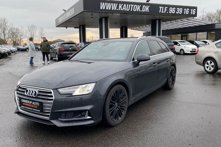 Grå Audi A4 fra 2019