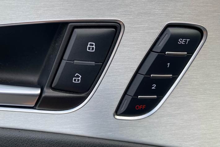 Sort Audi A6 fra 2012