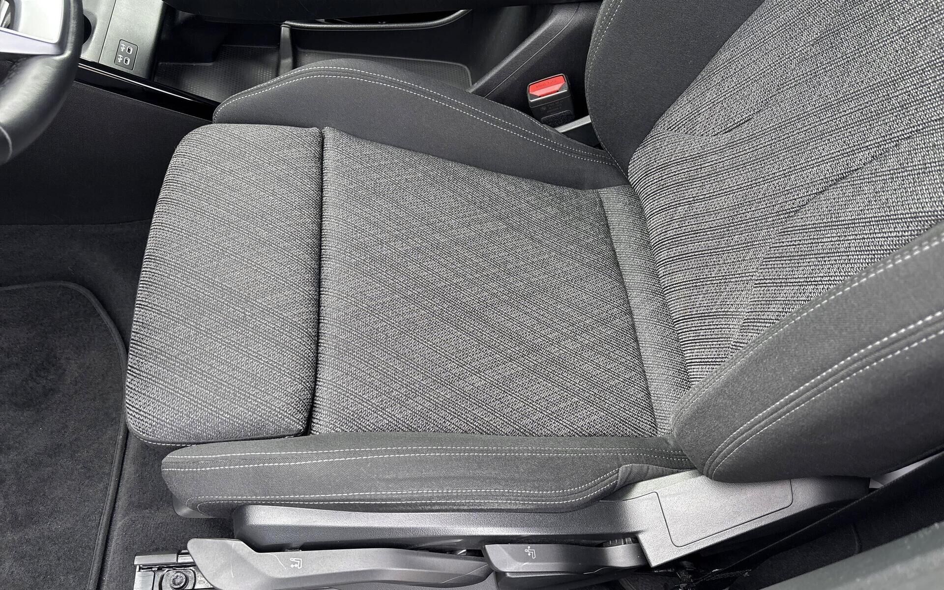 Hvid BMW iX1 fra 2023