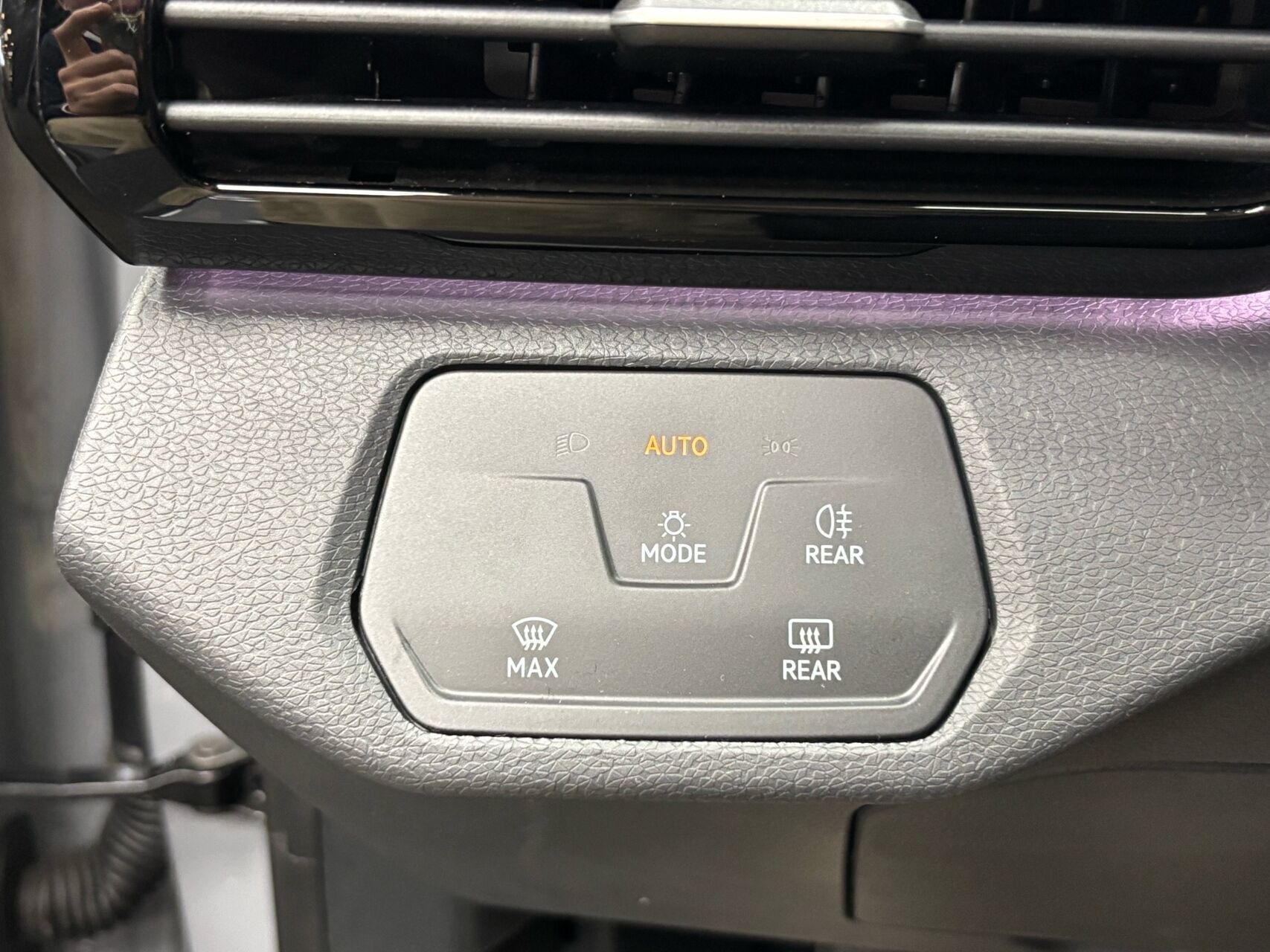 Grå VW ID.4 fra 2023