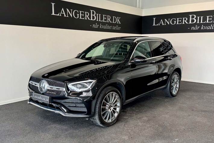 Sort Mercedes GLC300 de fra 2021