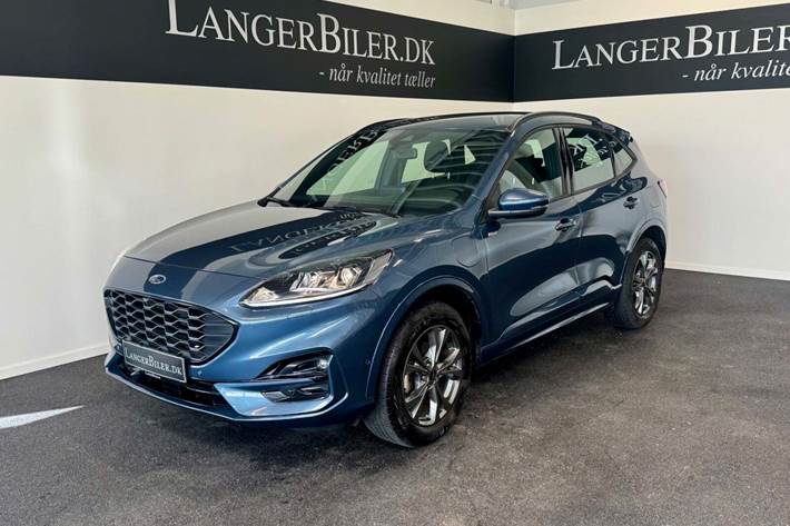Blå Ford Kuga fra 2022