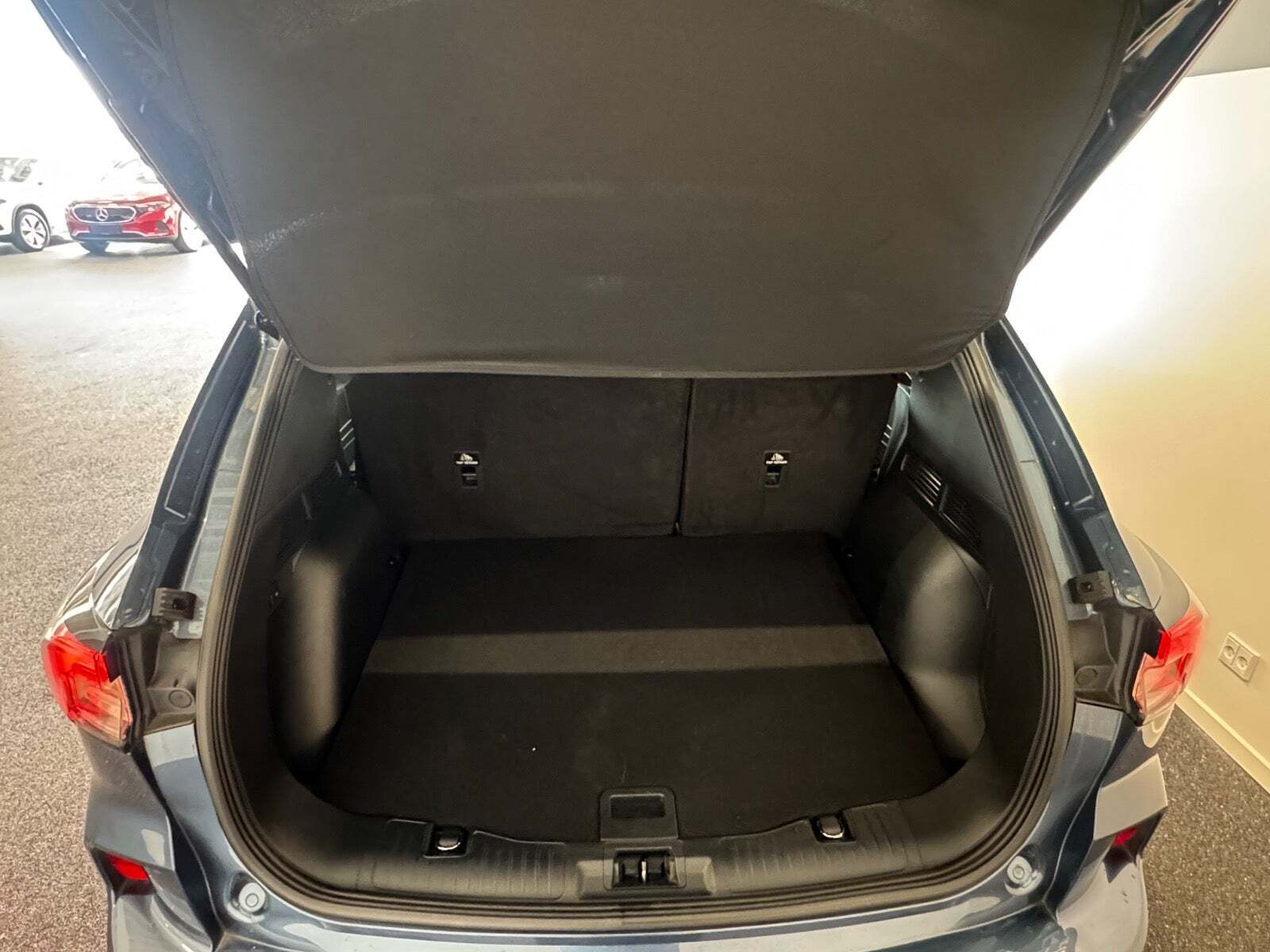 Ford Kuga 2,5 PHEV ST-Line X CVT