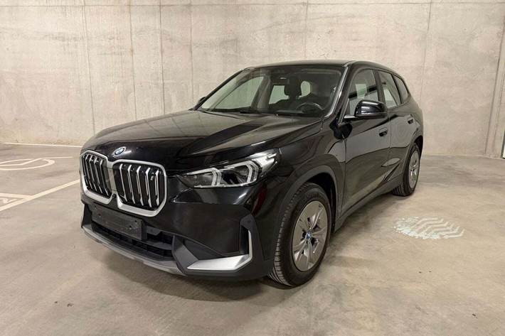 Sort BMW iX1 fra 2023