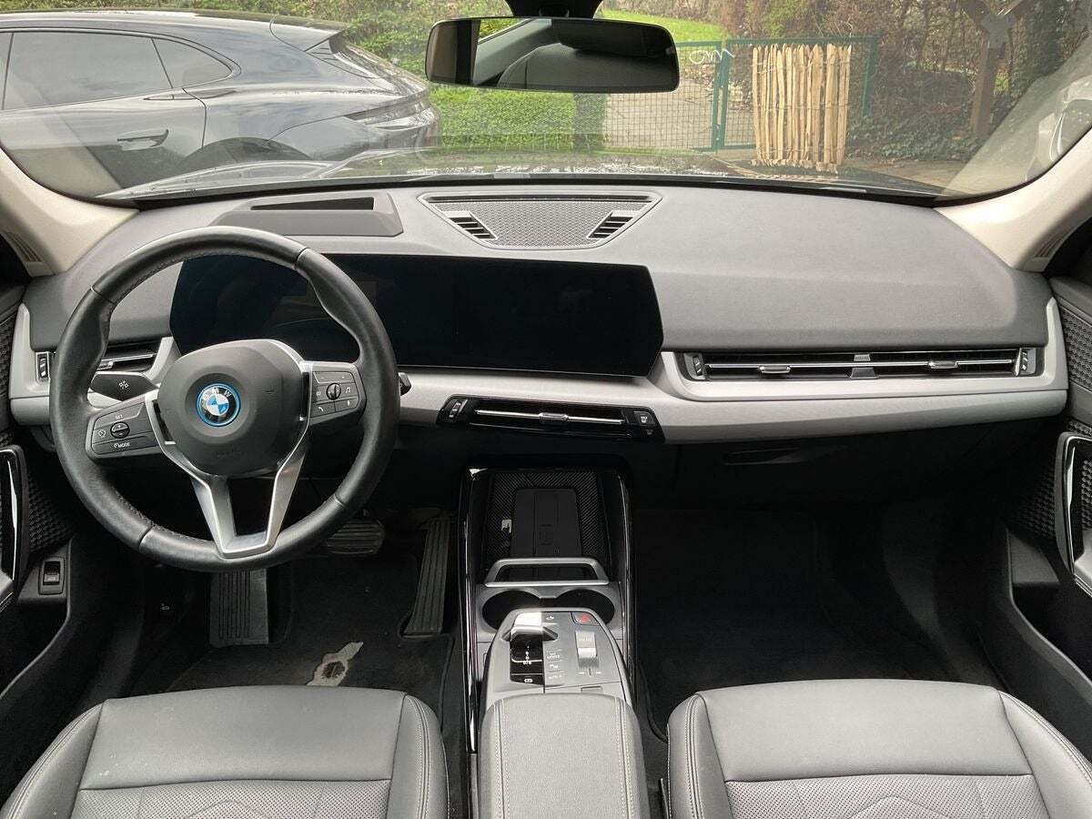 BMW iX1 xDrive30