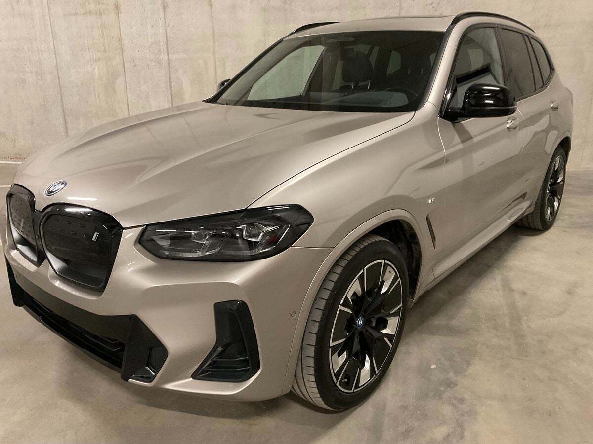 BMW iX3 Charged Plus M-Sport