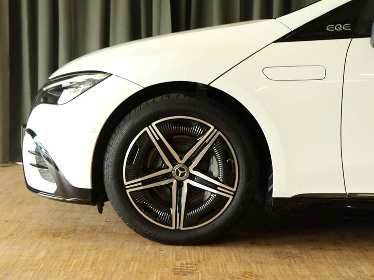 Mercedes EQE350+ AMG Line