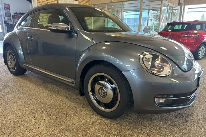 Grå VW The Beetle fra 2016