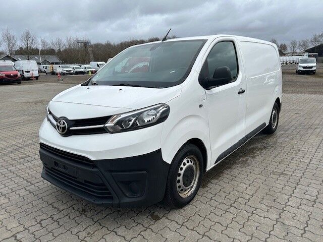 Toyota ProAce 1,6 D 115 Medium Base
