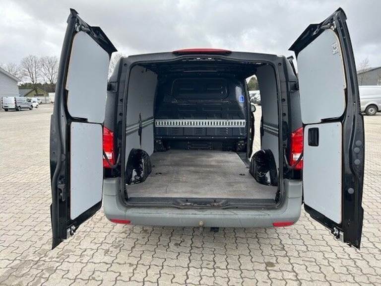 Mercedes Vito 114 2,0 CDi Kassevogn aut. L RWD