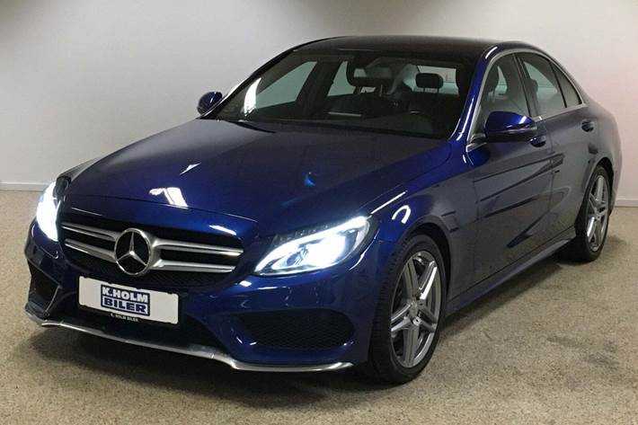 Blå Mercedes C220 d fra 2017