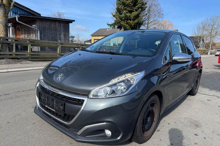 undefined Peugeot 208 fra 2017