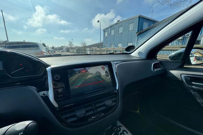 undefined Peugeot 208 fra 2017