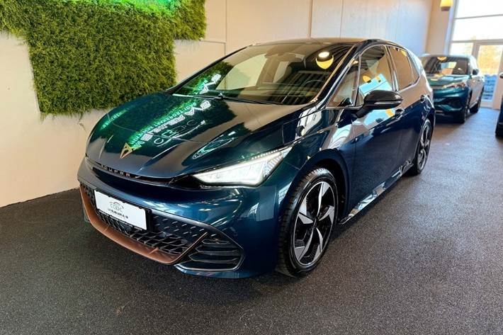 Blå Cupra Born fra 2022