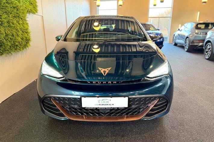 Blå Cupra Born fra 2022