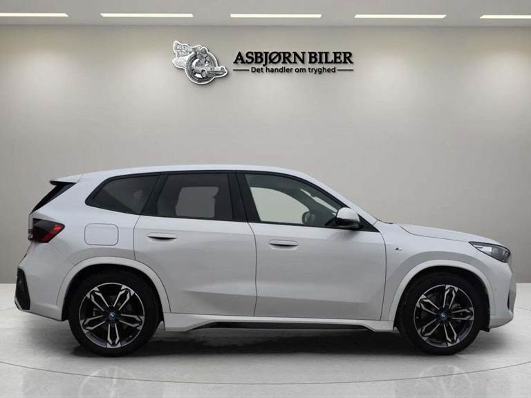BMW iX1 xDrive30 M-Sport