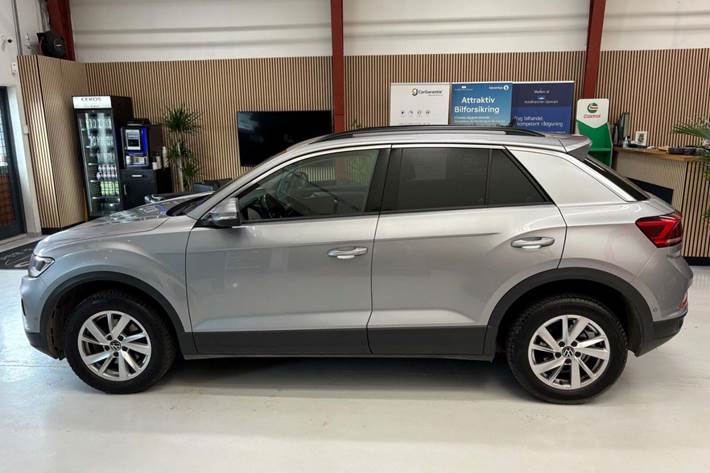 Sølv VW T-Roc fra 2023