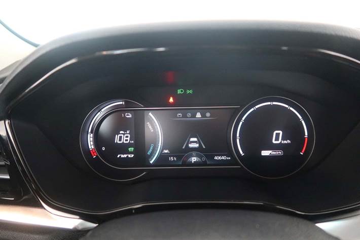 Grå Kia e-Niro fra 2020