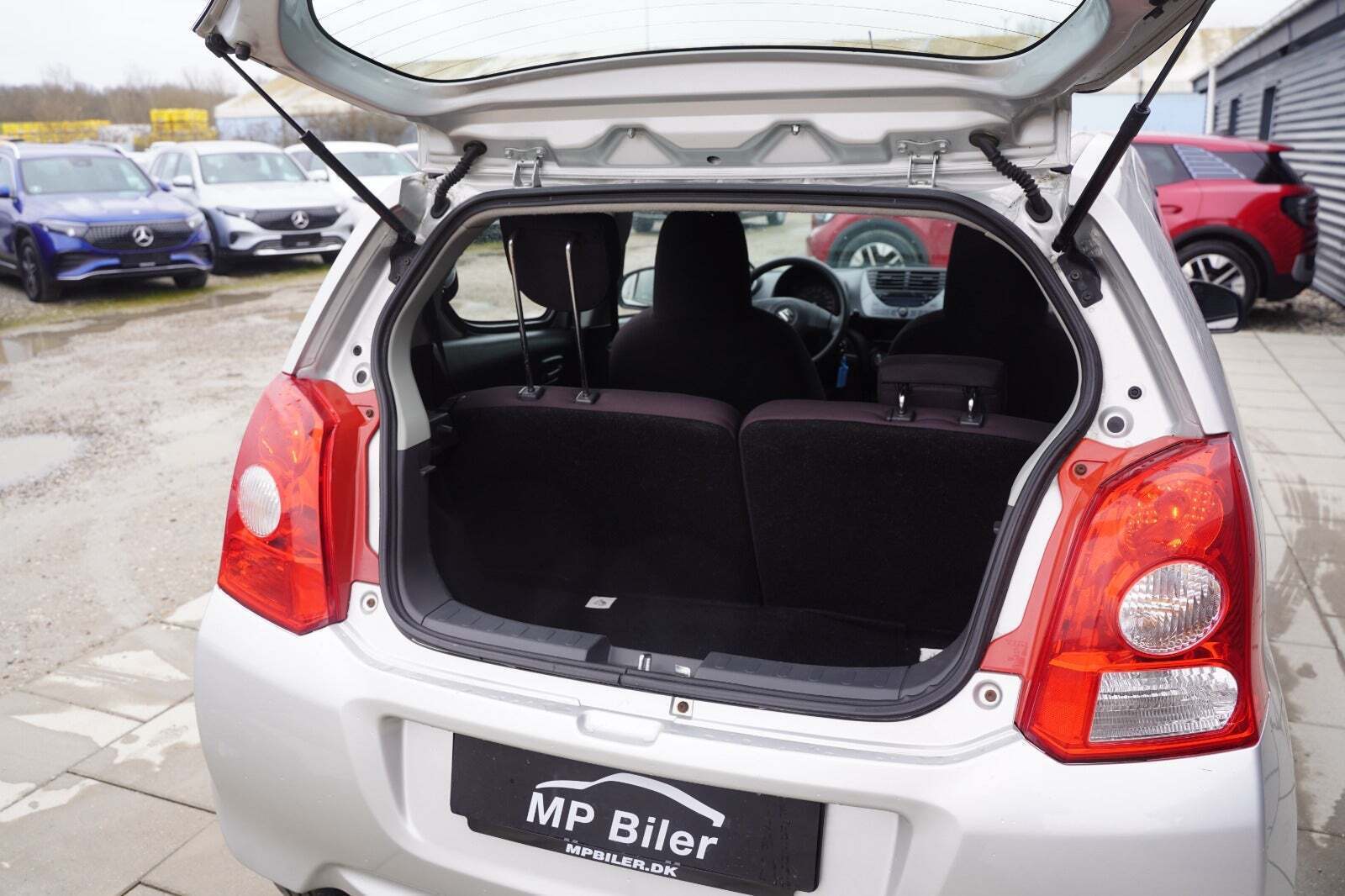 Sølv Suzuki Alto fra 2013