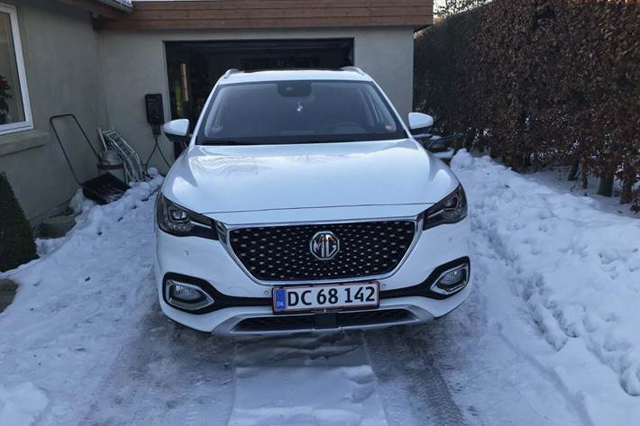 Hvid MG EHS fra 2021