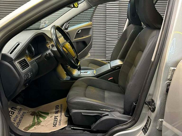 Volvo V70 2,0 D3 163 Momentum aut.
