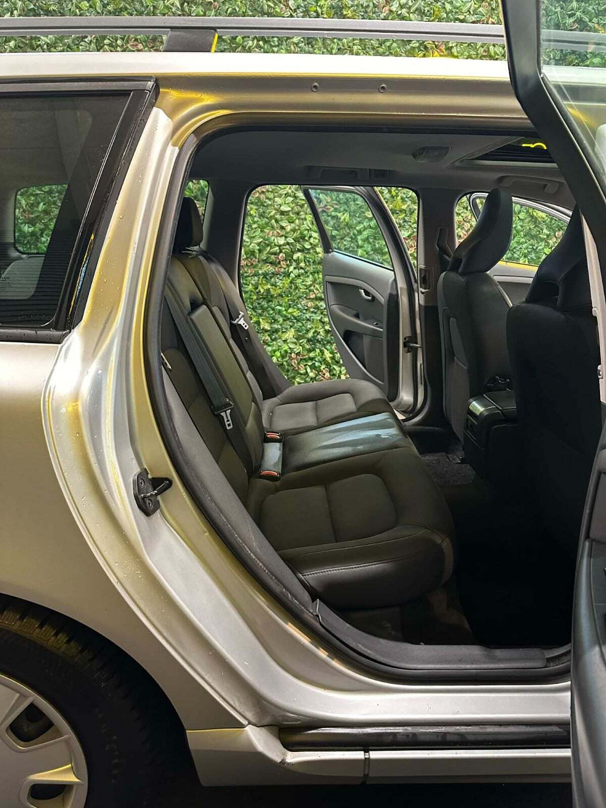 undefined Volvo V70 fra 2011 set indefra