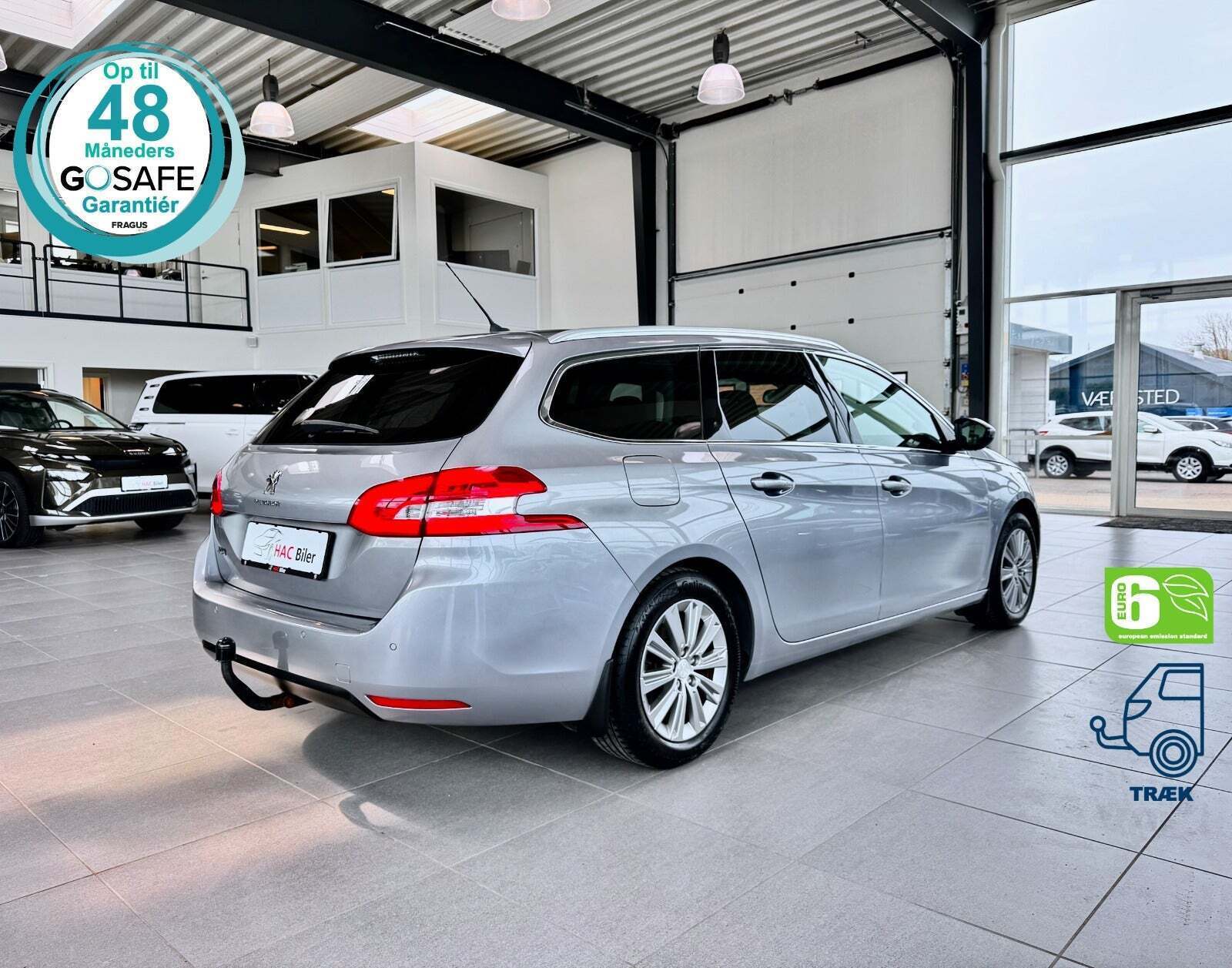Grå Peugeot 308 fra 2018
