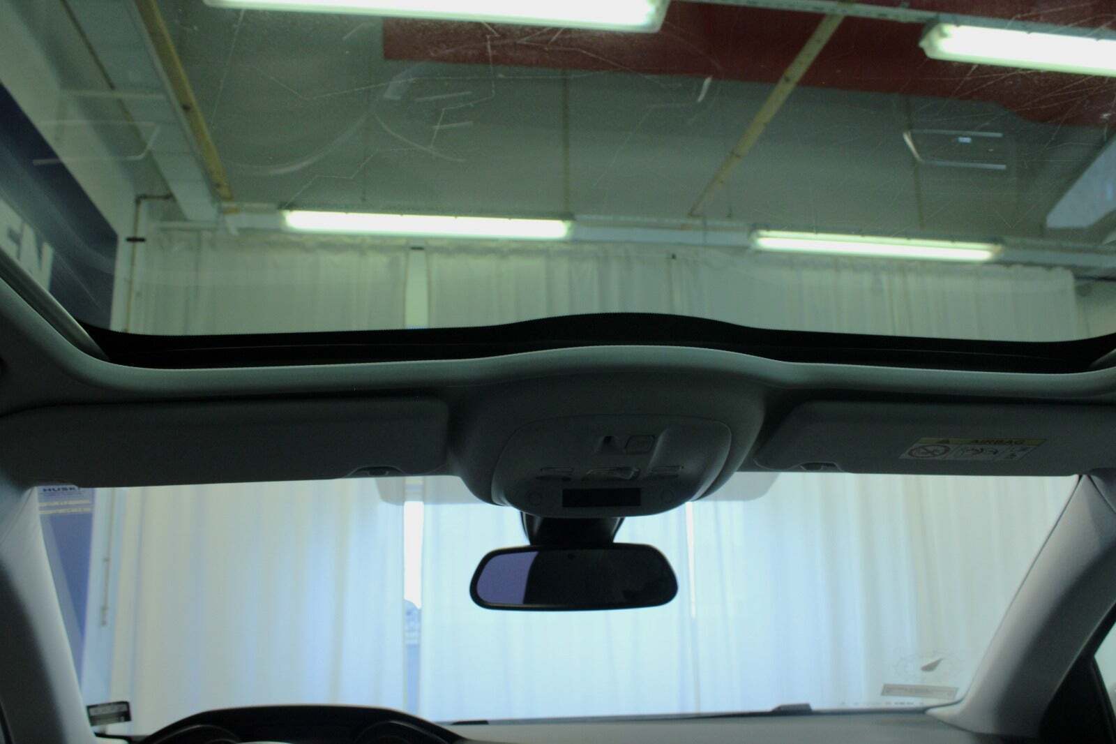 Peugeot 308 1,2 e-THP 130 Selection Sky