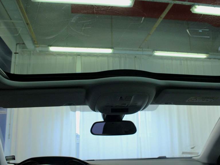 Peugeot 308 1,2 e-THP 130 Selection Sky