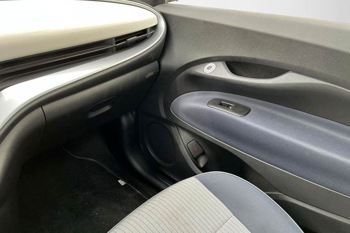 Hvid Fiat 500e fra 2021