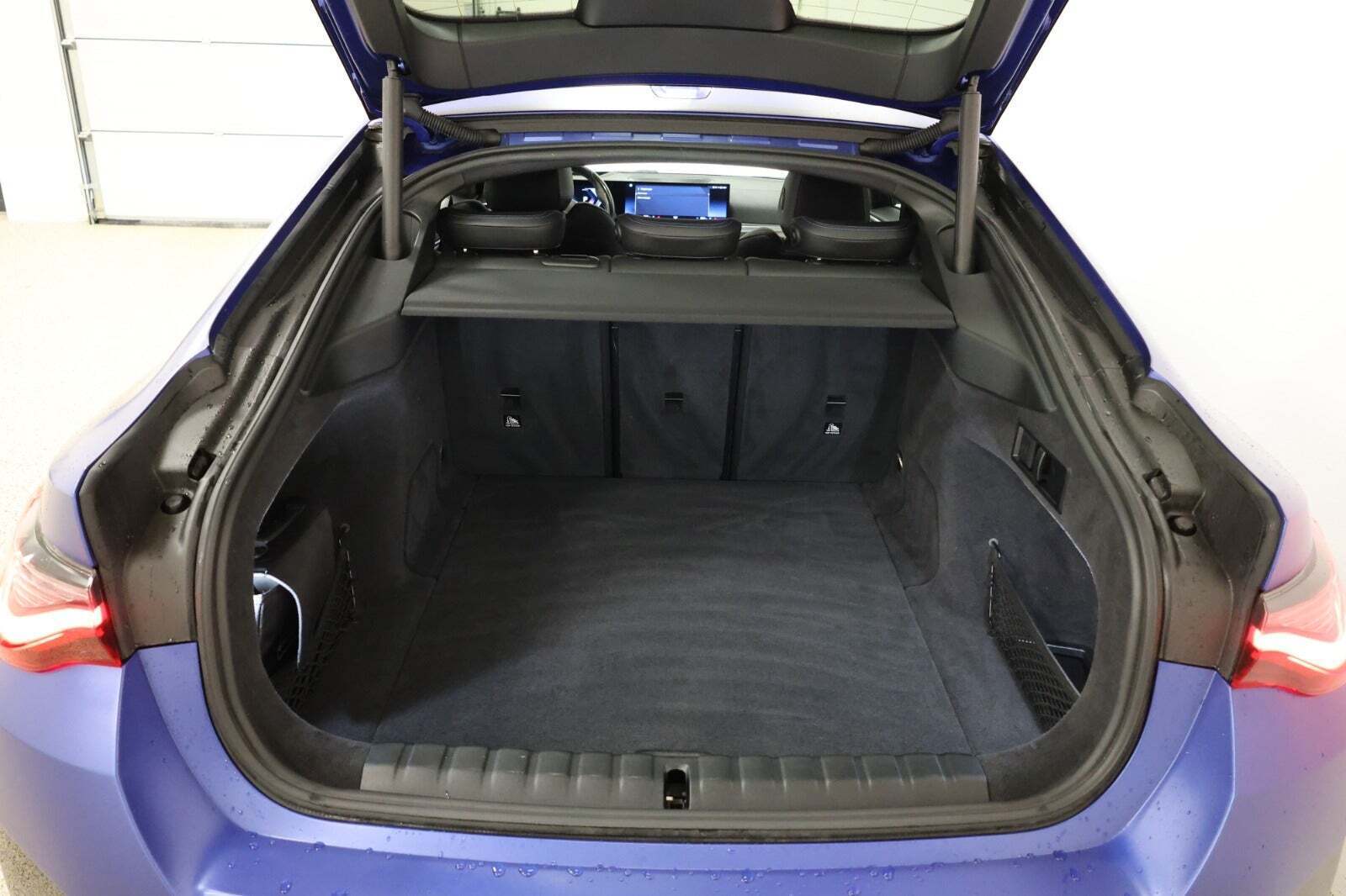 Blå BMW i4 fra 2022