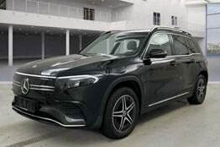 Sort Mercedes EQB300 fra 2023
