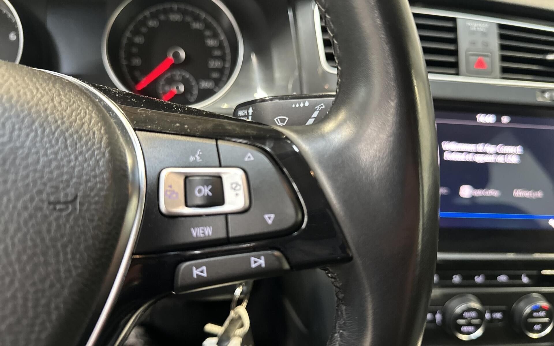 Sort VW Golf fra 2020