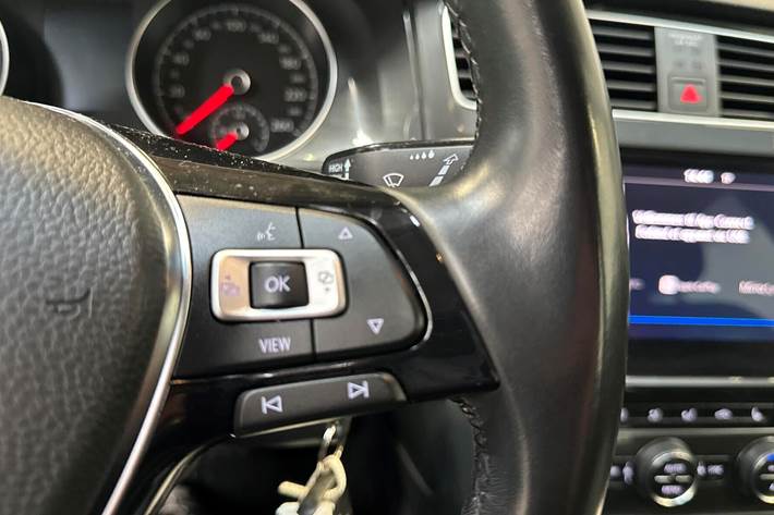 Sort VW Golf fra 2020