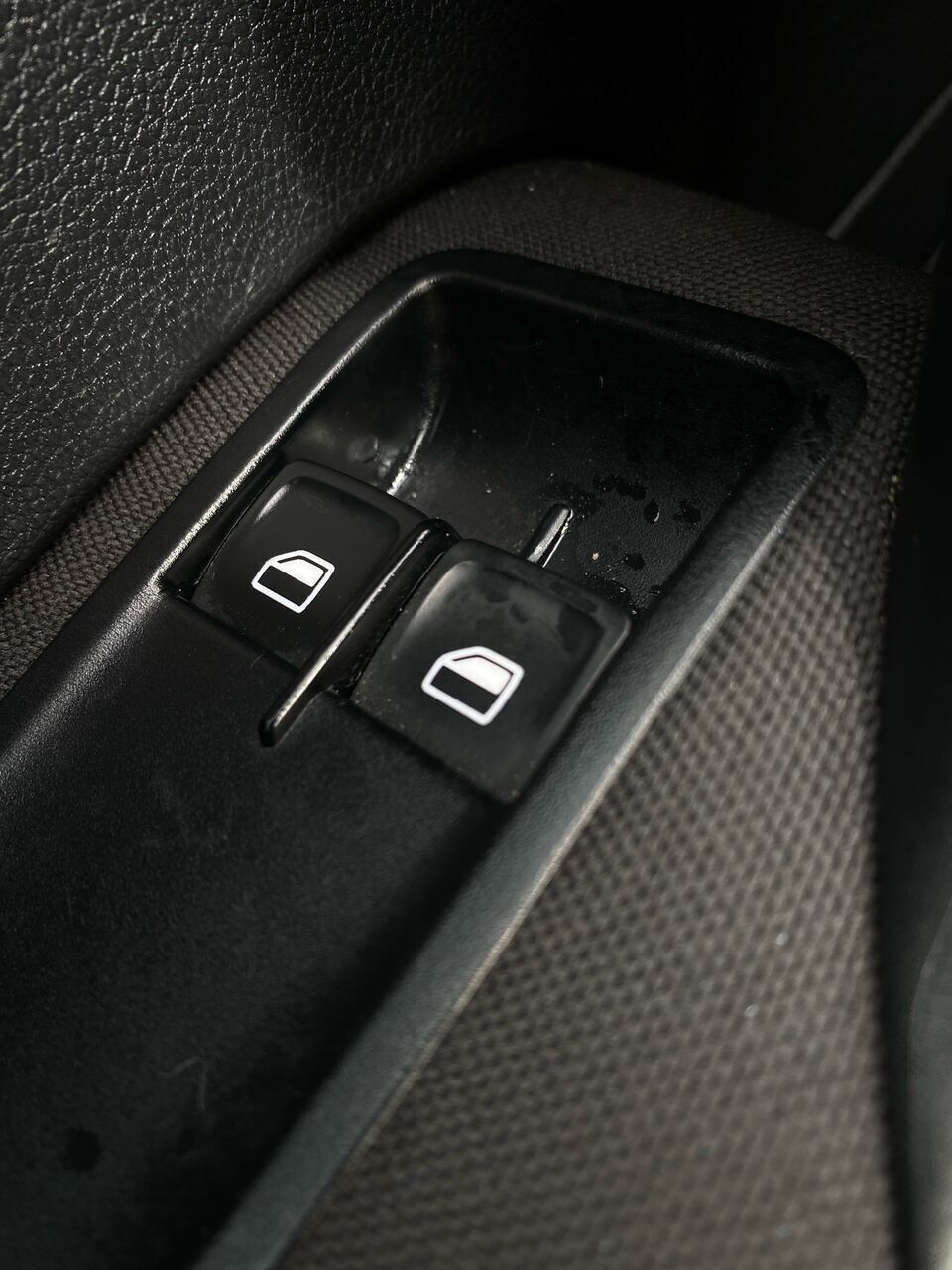 Sølv VW Polo fra 2015