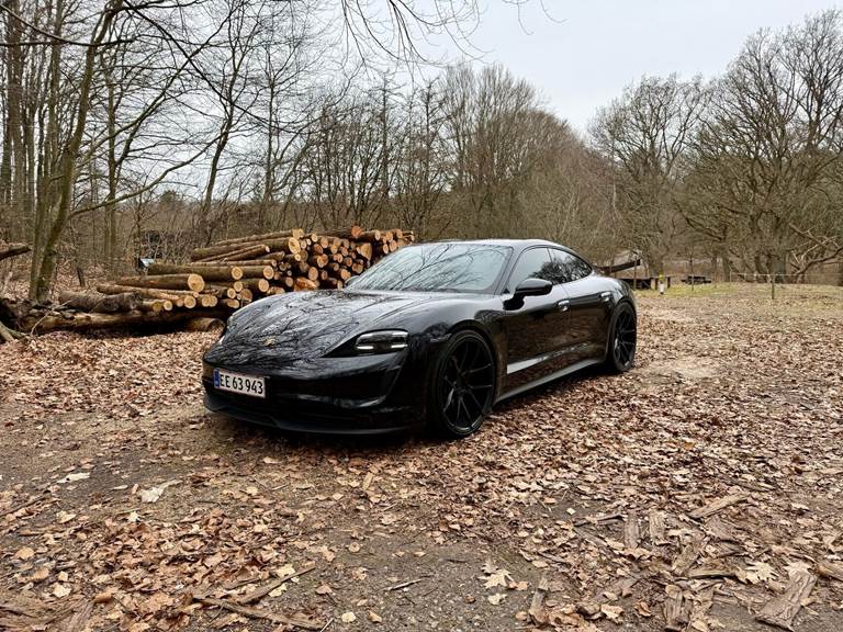 Porsche Taycan EL 326HK 4d Aut.