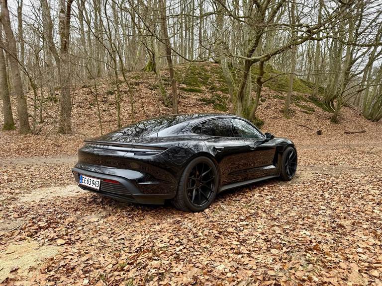 Porsche Taycan EL 326HK 4d Aut.