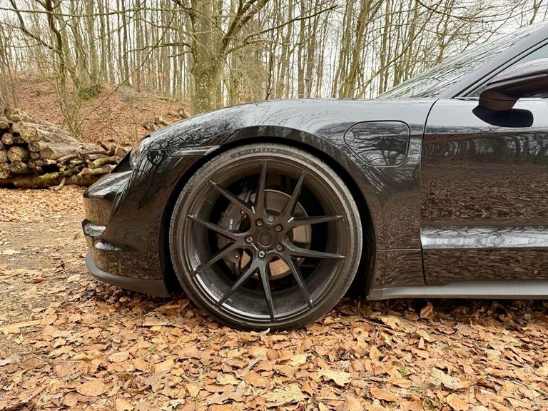 Porsche Taycan EL 326HK 4d Aut.