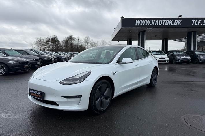 Hvid Tesla Model 3 fra 2019