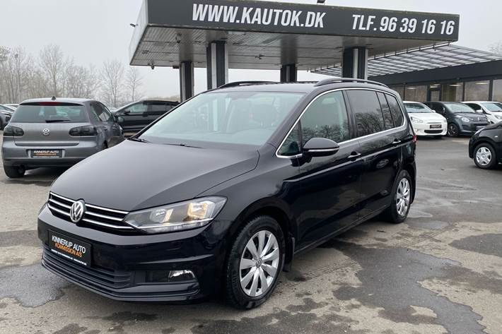 Sort VW Touran fra 2018